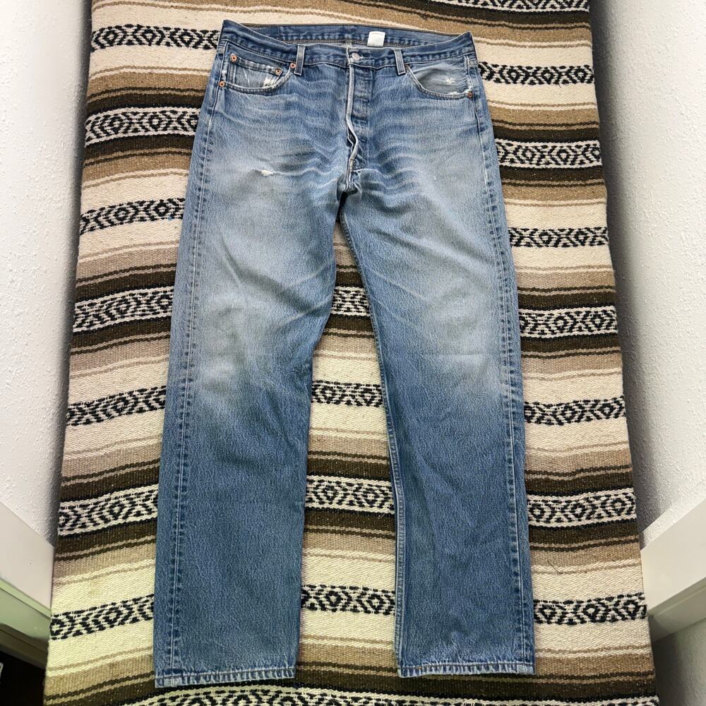 Vintage 2000's Levi's 501XX Light Wash Button Fly Denim Blue Jeans Sz 36 x 33